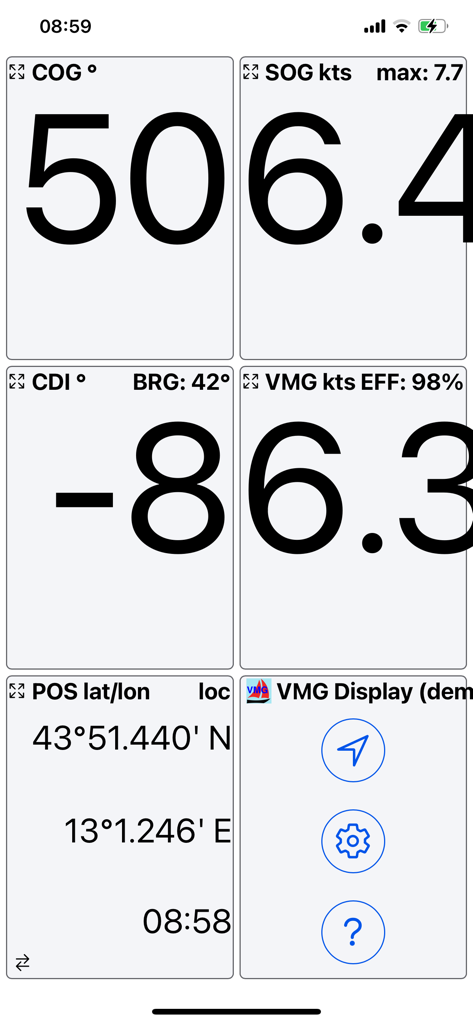 Interfaz de la aplicación VMG Display que muestra grandes lecturas digitales para COG, SOG, CDI y posición del barco