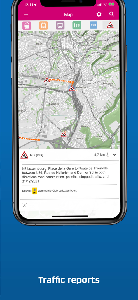 Mobiliteit.lu - Mobiliteit.lu app screenshot showing a map with real-time traffic alerts and road construction reports in Luxembourg.