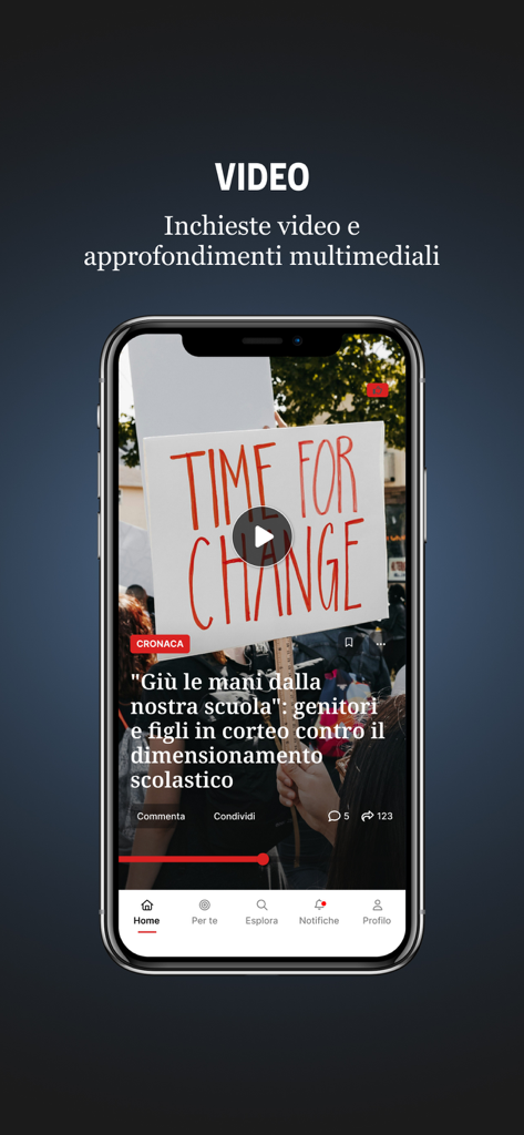 ReggioToday - ReggioToday mobile app video feature showing a news report on a local protest in Reggio Calabria