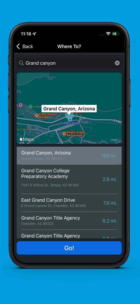 dēzl™ - Interface de l'application Garmin dezl montrant les résultats de recherche d'une destination avec des détails de carte et de distance
