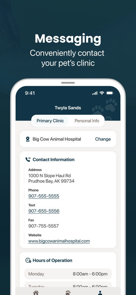 Capture d'écran de l'interface de messagerie de l'application Happy Healthy Pets montrant les informations de contact et les heures d'ouverture d'une clinique principale