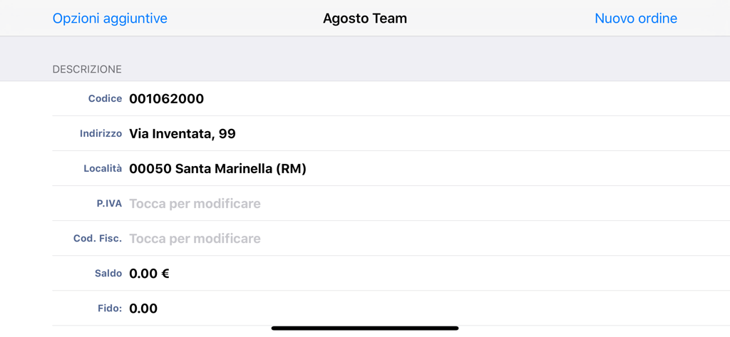 iSalesMan - Capture d'écran de l'application iSalesMan affichant le profil client et le solde du compte