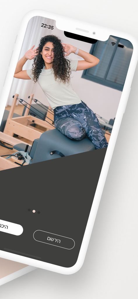 Woman practicing Pilates on a reformer machine in the Move by Enas app