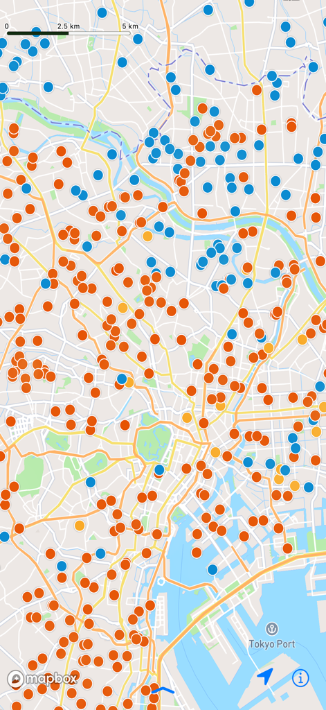 Map view of Tokyo showing numerous pins indicating parks with pull up bars and fitness equipment
