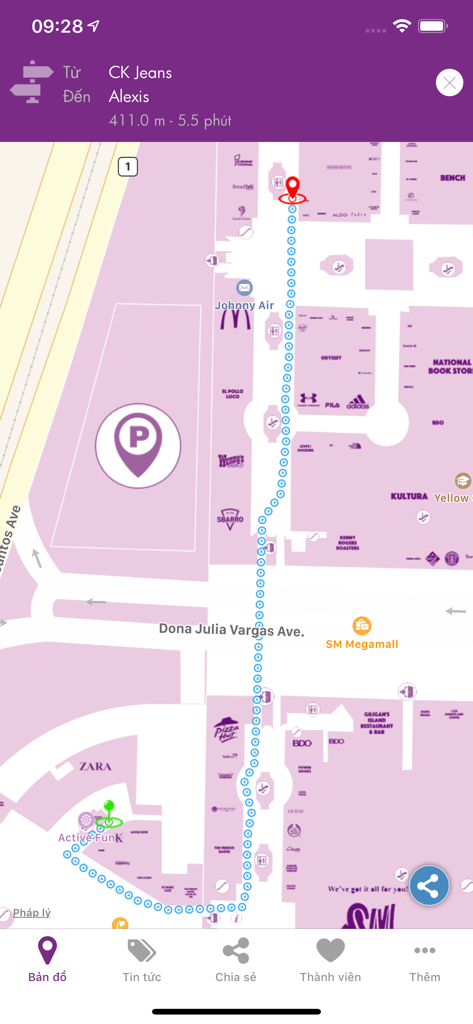 InMapz indoor navigation maps - Indoor navigation map showing walking directions between stores in a large shopping mall