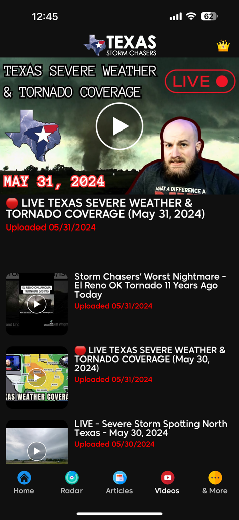 Texas Storm Chasers - 라이브 악천후 및 토네이도 보도를 보여주는 텍사스 스톰 체이서 앱 비디오 인터페이스