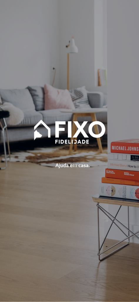 FIXO Fidelidade app splash screen with logo and a modern living room interior