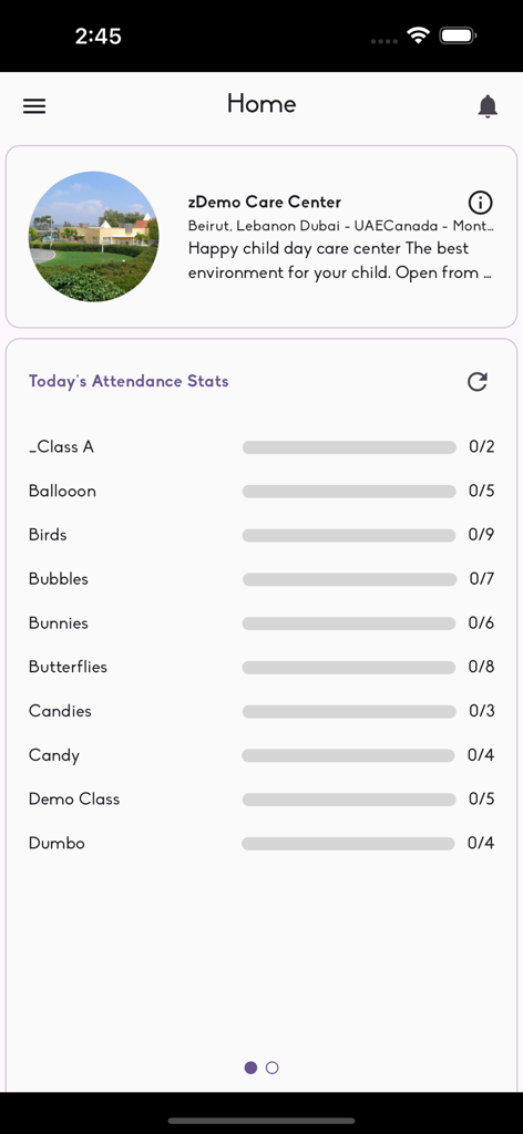 iCare Admin - Tela inicial do aplicativo iCare Admin mostrando estatísticas diárias de frequência para várias turmas.