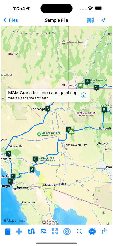 Une vue cartographique dans l'application Road Trip Planner montrant un itinéraire de voyage avec des arrêts numérotés à travers le sud-ouest des États-Unis.