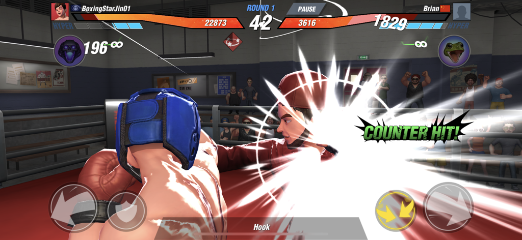 Gameplay of Boxing Star showing a counter hit in a boxing ring