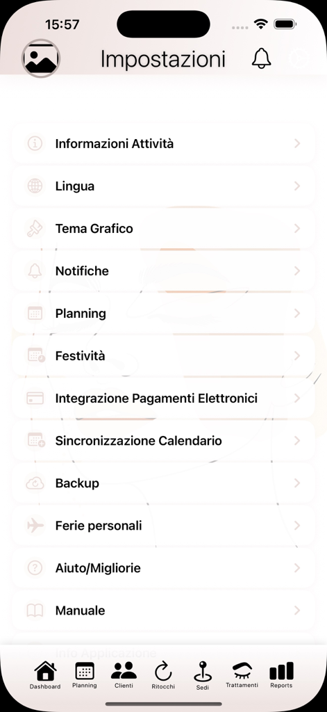 Menu des paramètres de l'application MyPMU montrant les options de gestion d'entreprise pour les artistes du maquillage permanent.