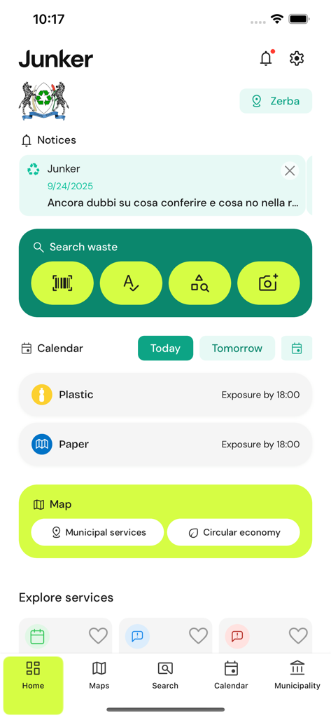 Junker raccolta differenziata - Junker app home screen showing waste collection calendar and barcode scanning search for recycling
