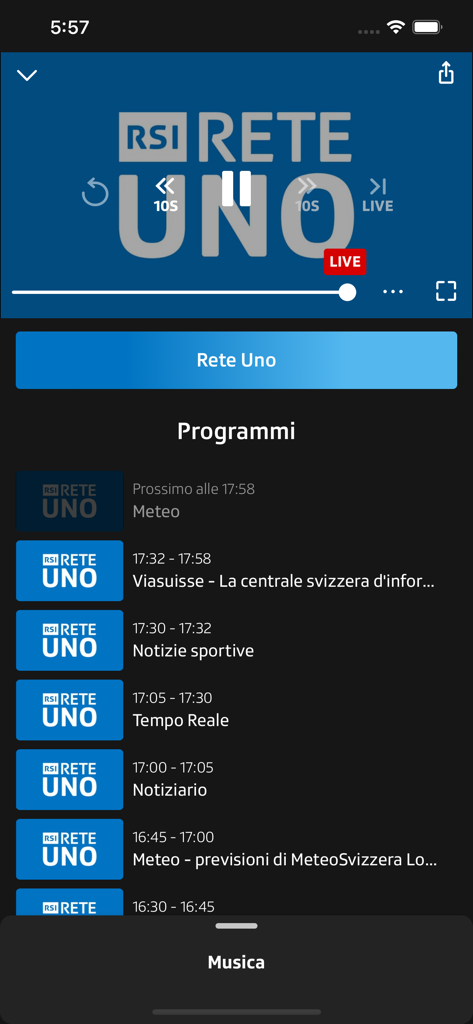 Play RSI - Interfaz de la aplicación Play RSI que muestra el reproductor de radio en directo de Rete Uno y una lista de programas programados.