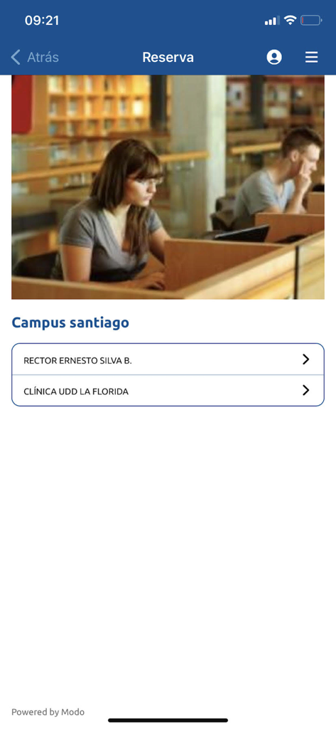 Mi UDD - Schermata mobile per la prenotazione di aule studio presso il campus di Santiago dell'Universidad del Desarrollo.