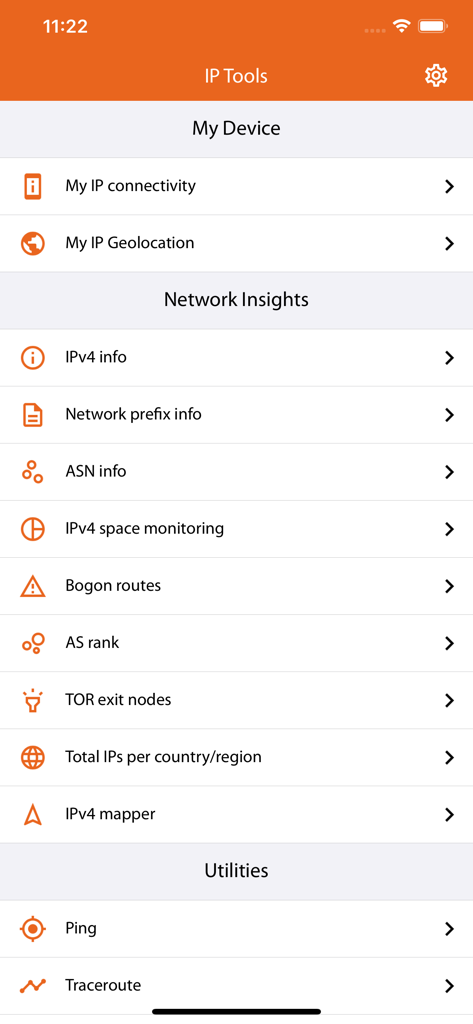 Menú principal de la aplicación IP Tools Network Insights que enumera varias funciones de análisis y diagnóstico de red