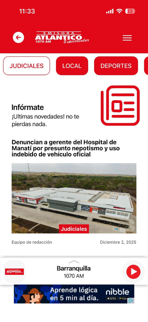 Emisora Atlantico Espectacular - Emisora Atlantico mobile app interface with local news headlines and radio player