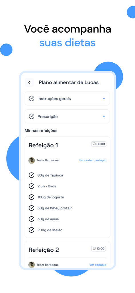 Prime Coaching - Captura de tela do aplicativo Prime Coaching mostrando um plano de refeição diário personalizado com porções de alimentos programadas e horários de refeições.