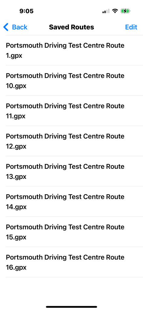 GPX Route Viewer - Una lista de archivos GPX guardados para rutas de examen de conducir en la interfaz de la aplicación Visor de Rutas GPX.
