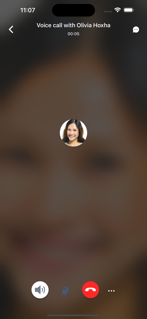 Jeppesen FlightChat - Voice call interface in the Jeppesen FlightChat app showing an active call with a team member and call control buttons