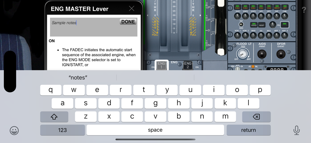 Acron A320 Cockpit Fam. - Un utilisateur ajoutant des notes personnalisées au levier de commande moteur de l'Airbus A320 à l'aide du clavier à l'écran dans l'application de familiarisation au cockpit Acron.