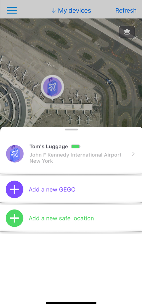 Interface do aplicativo GEGO mostrando a localização em tempo real da bagagem no Aeroporto Internacional John F Kennedy em um mapa de satélite.