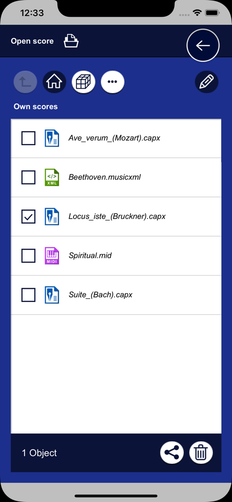 Die App capella score reader zeigt eine Liste von Musikpartituren des Benutzers in verschiedenen Formaten an, darunter capx, musicxml und midi.