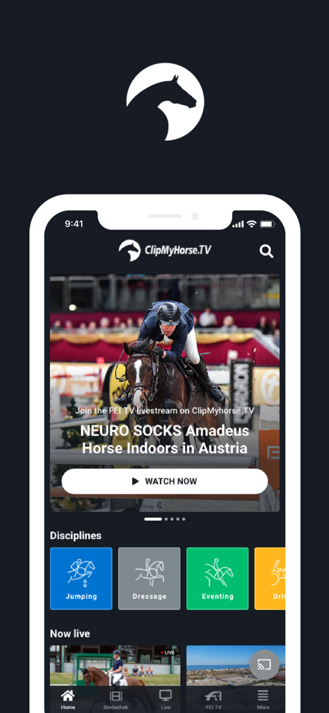 ClipMyHorse.TV & FEI.TV - ClipMyHorse.TVアプリのホーム画面。ライブの馬術ジャンプイベントと、ジャンプや馬場馬術などの分野のナビゲーションが表示されています。