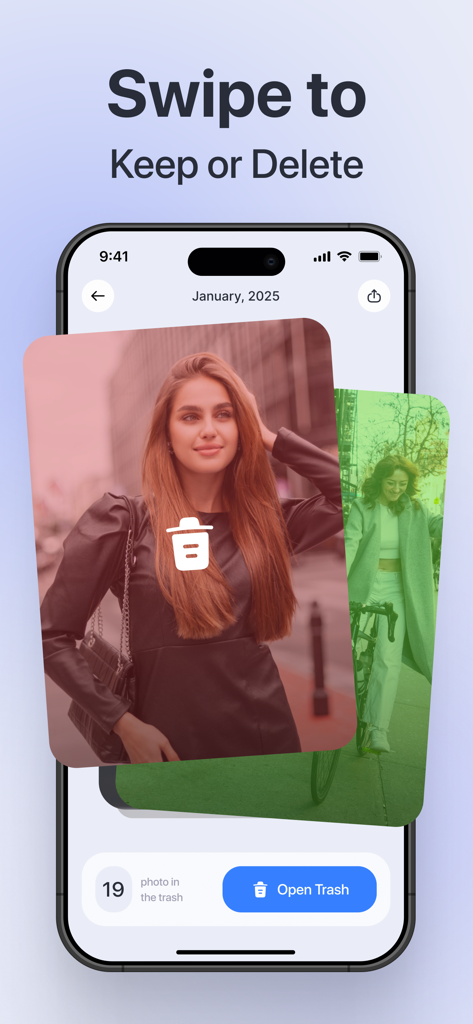 Pantalla de smartphone que muestra la función de deslizar para conservar o eliminar fotos en la aplicación limpiadora de almacenamiento Cleaner Plus