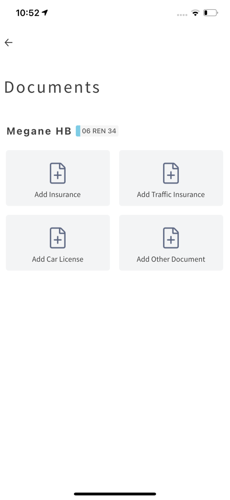 Renault PORT app screen for managing vehicle documents including insurance and licenses