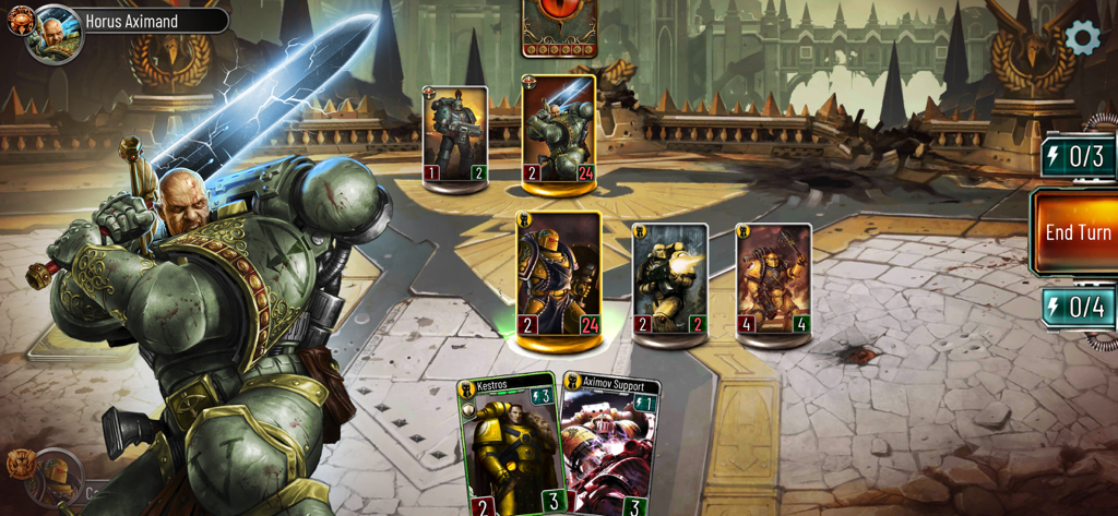 Una batalla de cartas estratégica en Warhammer Horus Heresy Legions con Horus Aximand y cartas de unidades de Marines Espaciales