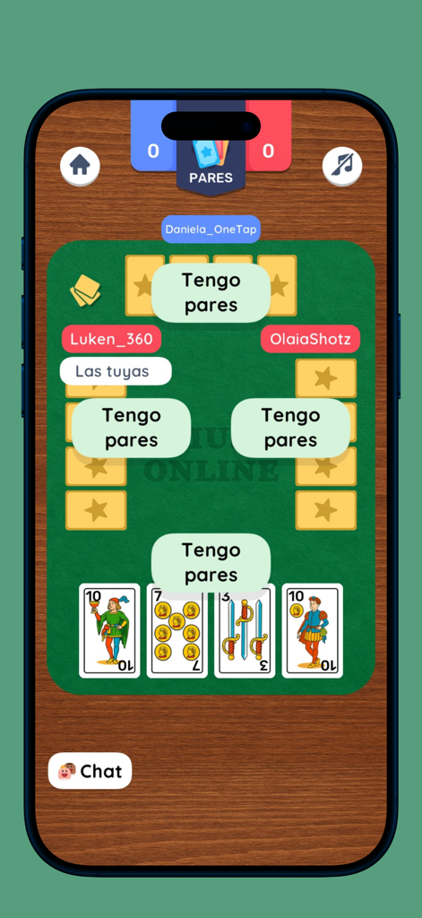 Jugabilidad de la aplicación Mus Online mostrando a cuatro jugadores en una partida con cartas españolas y chat