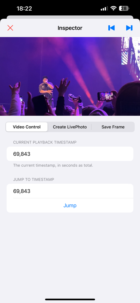 Interfaz de la aplicación Video to Frames que muestra el control de reproducción de vídeo y las funciones de salto a marca de tiempo para un clip de concierto