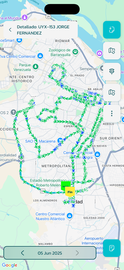 VISTO+ - Interfaz de la aplicación VISTO plus que muestra un historial detallado de rutas de vehículos en un mapa.