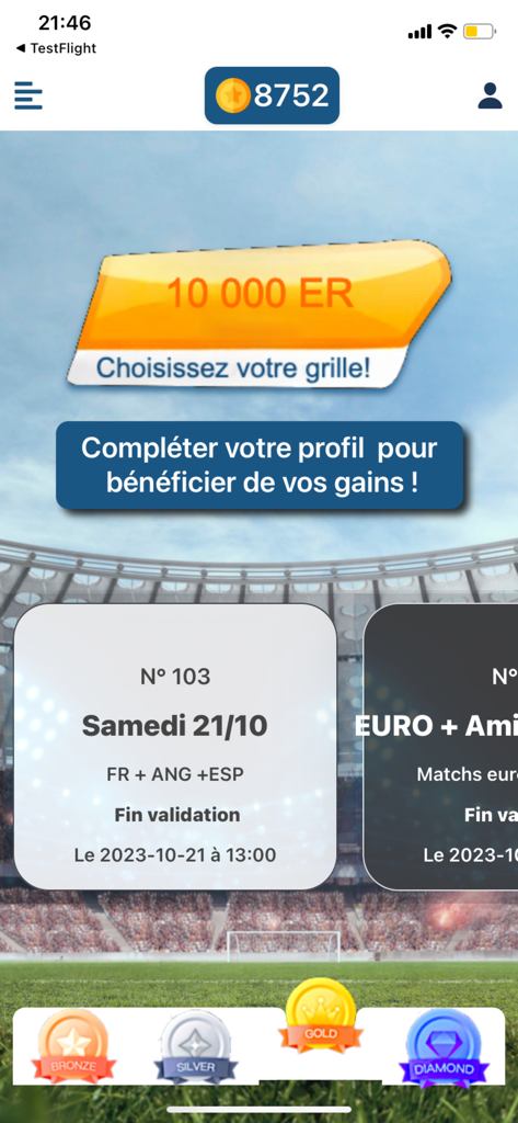 Fun Foot - Uma interface de aplicativo móvel para Fun Foot mostrando grades de previsão de futebol e níveis de recompensa do usuário.