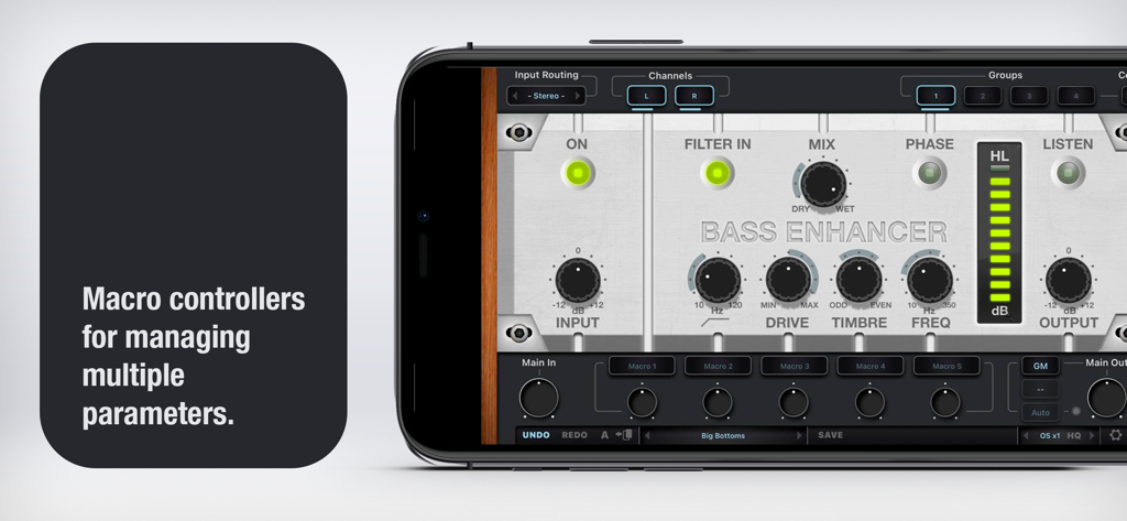 Interface do aplicativo Bass Enhancer mostrando controladores macro e botões de processamento de áudio em um smartphone