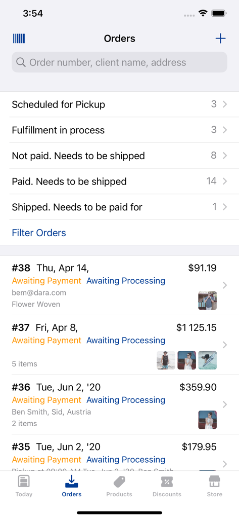 IONOS eCommerce - Interfaz de la app IONOS eCommerce mostrando una lista de pedidos de clientes y su estado de procesamiento