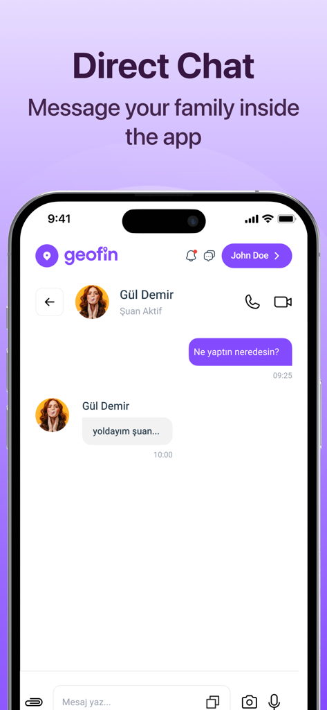 Geofin: Family Location - Smartphone displaying the direct chat feature in the Geofin family location app.