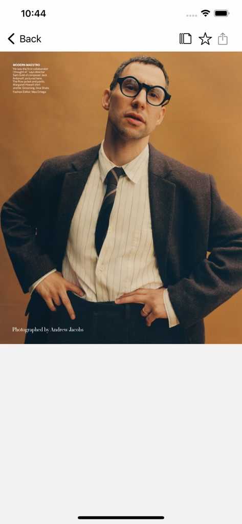 Portrait de Jack Antonoff dans l'application Vogue Magazine présentant une photographie éditoriale de haute couture.