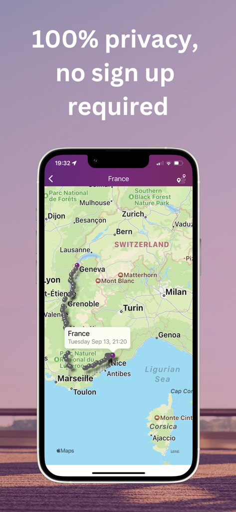 TrackingDays app map interface showing a travel path in France with a privacy guarantee