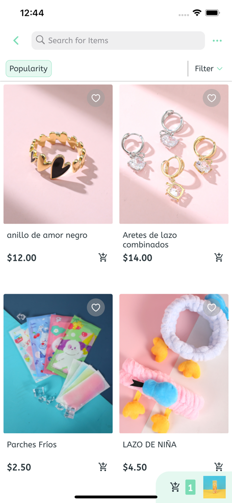 YOYOSO Ecuador - Mobile screen of the YOYOSO Ecuador app displaying a catalog of jewelry and beauty accessories with prices.