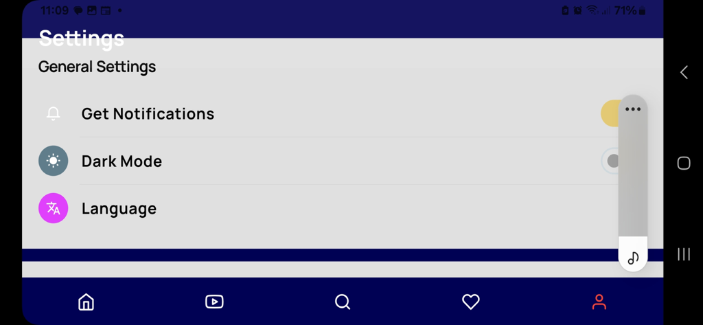 AYV NEWS - General settings screen of the AYV NEWS app showing options for notifications, dark mode, and language selection