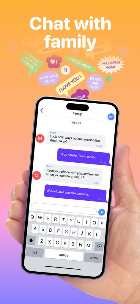 Una pantalla de teléfono inteligente que muestra una conversación privada de chat familiar dentro de la aplicación Famio.