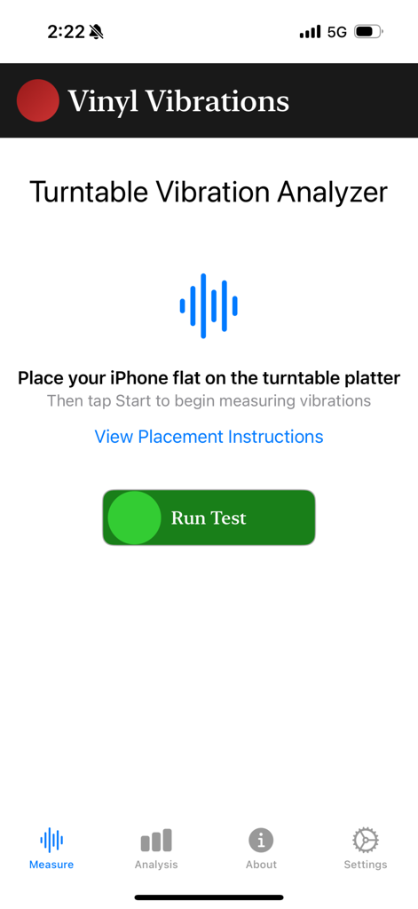 Vinyl Vibrations - La pantalla principal de la aplicación Vinyl Vibrations que muestra el analizador de vibraciones del tocadiscos con instrucciones y un botón Ejecutar Prueba.