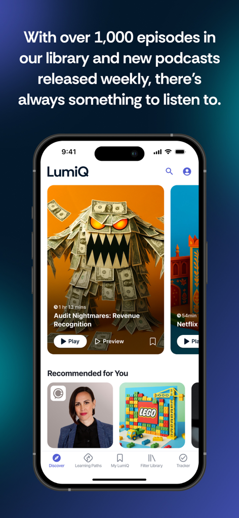 LumiQ - LumiQアプリのインターフェース。会計・金融専門家向けの1000以上の専門教育ポッドキャストのライブラリを表示。
