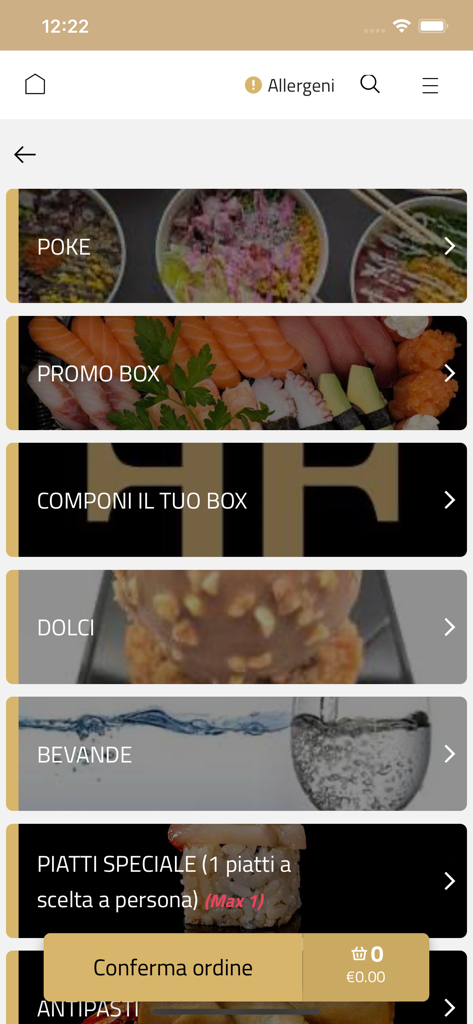 Menu digitale dell'app Found Restaurant che mostra varie categorie di cibo tra cui poke e promo box