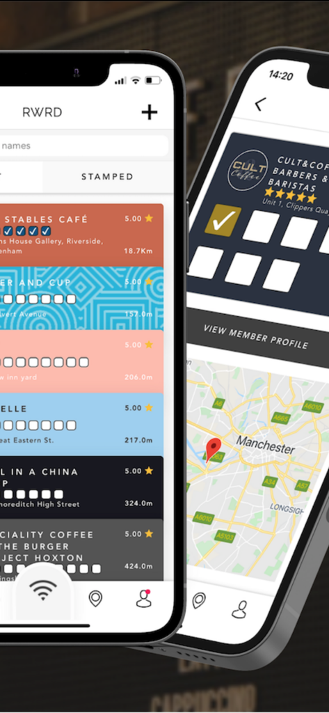 Due iPhone che mostrano l'app RWRD con tessere fedeltà digitali per il caffè e una mappa delle località dei negozi
