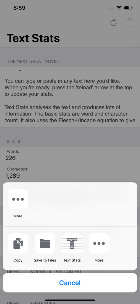 Text Stats mobile App-Oberfläche zeigt Textanalyse und die iOS Share Sheet Erweiterung an