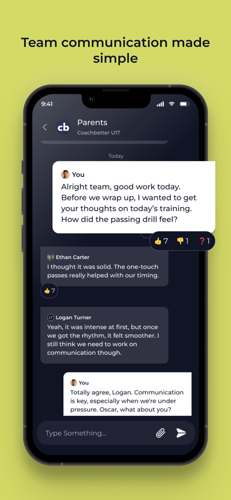 coachbetter - Smartphone screen showing the team chat interface of the coachbetter soccer app for coaches and parents