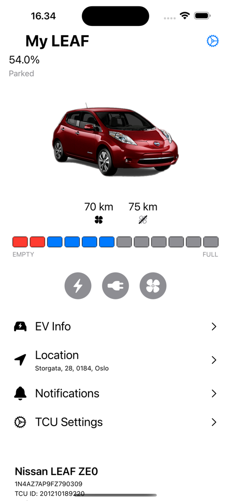 OpenCARWINGS - OpenCARWINGS app dashboard showing Nissan LEAF battery status and remote controls