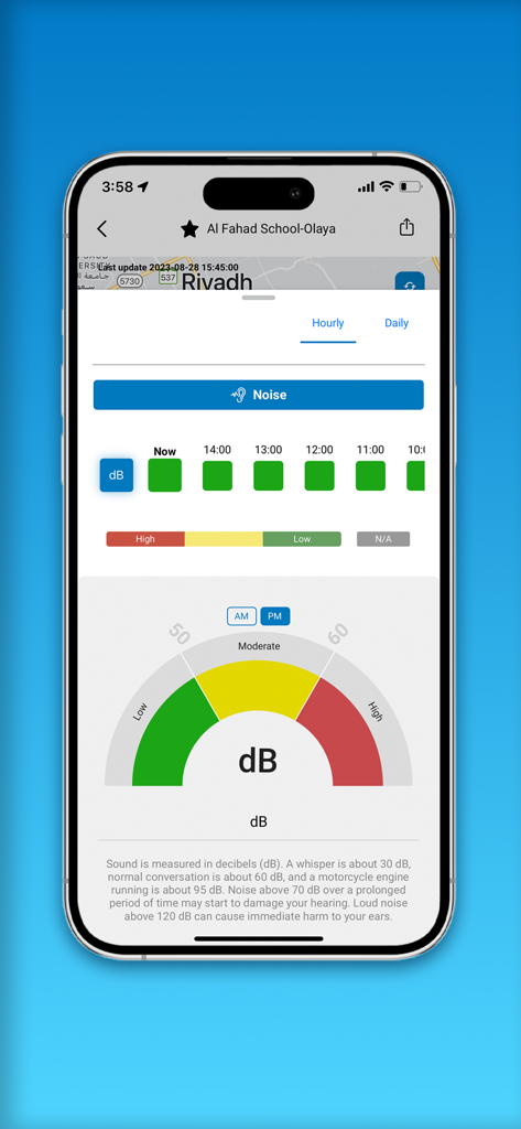 데시벨 데이터 및 상태 게이지를 보여주는 리야드의 실시간 소음 수준 모니터링 인터페이스